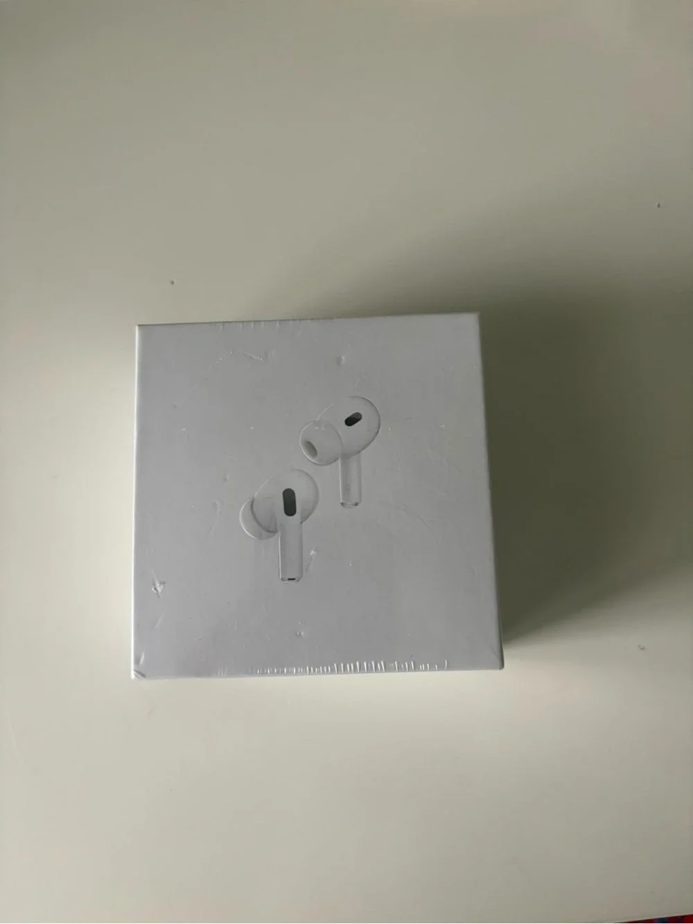 Apple AirPods Pro (2nd Gen) — White Charging Case